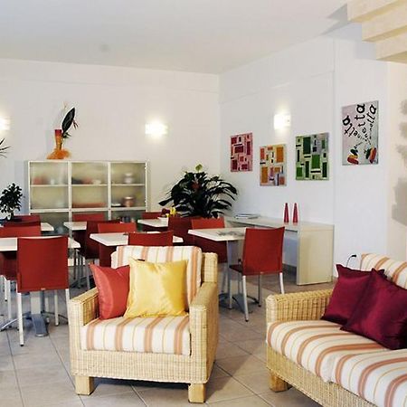 Marinetta Bed & Breakfast Синья Экстерьер фото