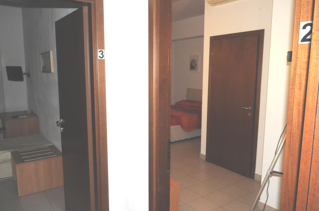 Marinetta Bed & Breakfast Синья Экстерьер фото