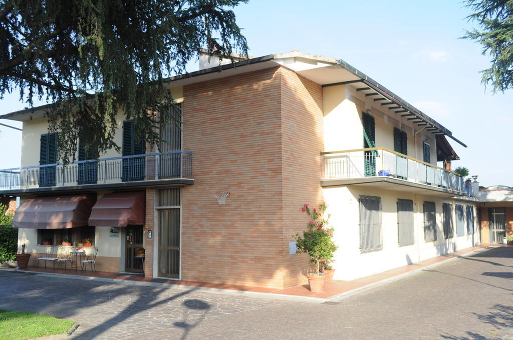 Marinetta Bed & Breakfast Синья Экстерьер фото