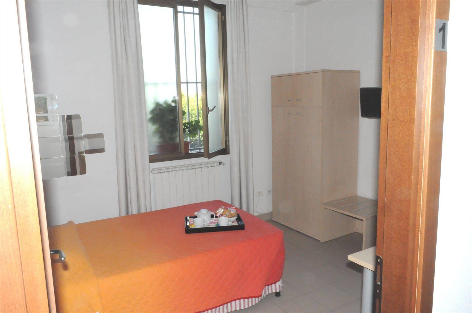 Marinetta Bed & Breakfast Синья Экстерьер фото