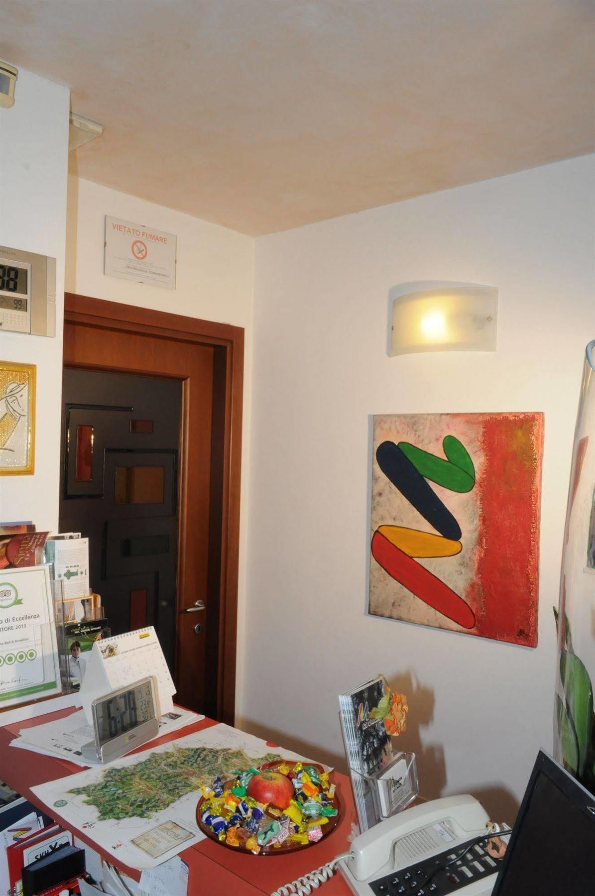 Marinetta Bed & Breakfast Синья Экстерьер фото